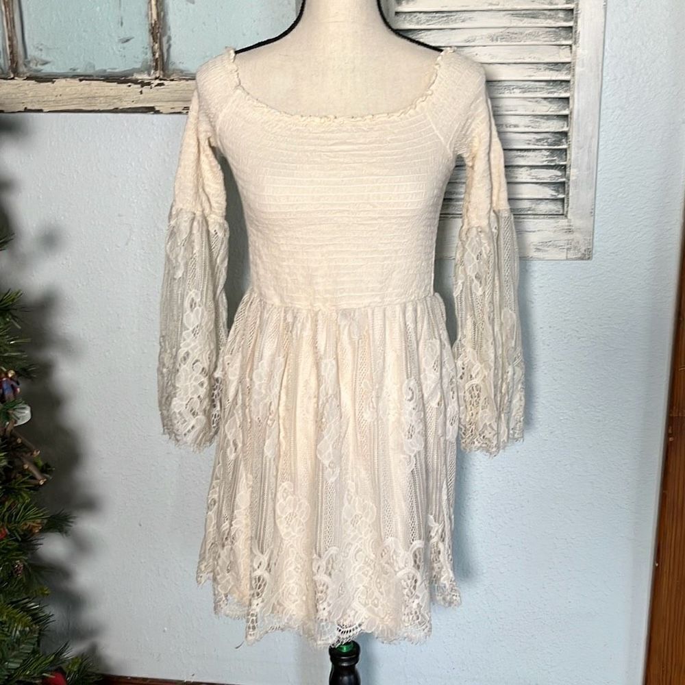 Adorable Delicate Taylor & Sage Dress